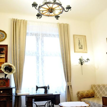 Traditional Slovak Apartment Bratislava Exteriör bild